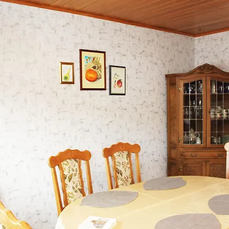 Am Eichwald Apartment